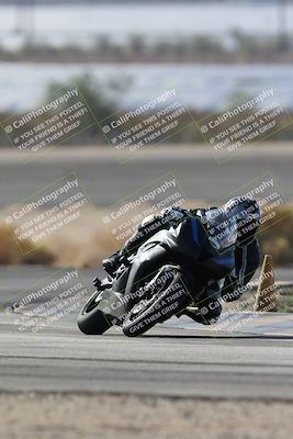 media/Nov-16-2025-Race Pace (Sun) [[8c5fa54630]]/Non Verified Riders (1st 20 Minutes)/1-Turn 14 (10am)/